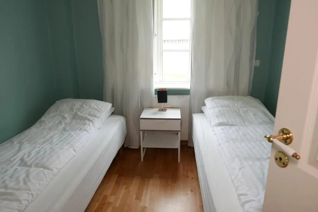 Gamli Skolinn Husavik - Chambres