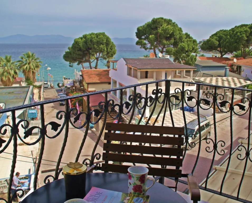 1 Bedroom Family Apartment with balcony and with sea view