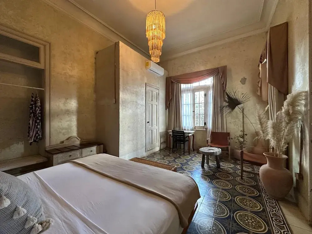 Deluxe Double room with garden view (full double bed)