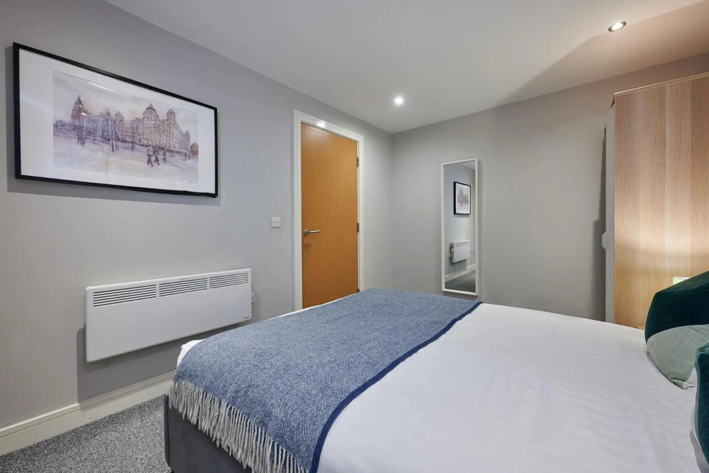 Beautiful Central 2 Bed Apt - L1's Doorstep