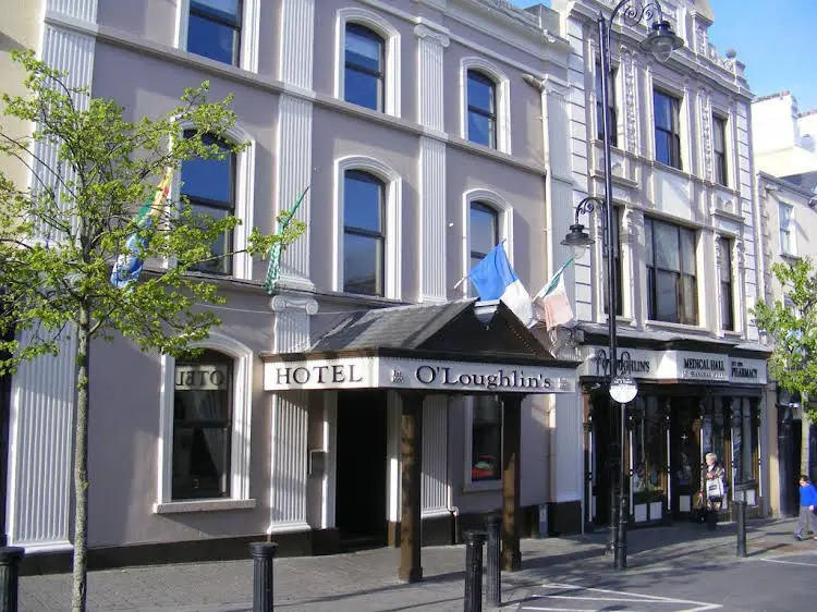 O'loughlins Hotel