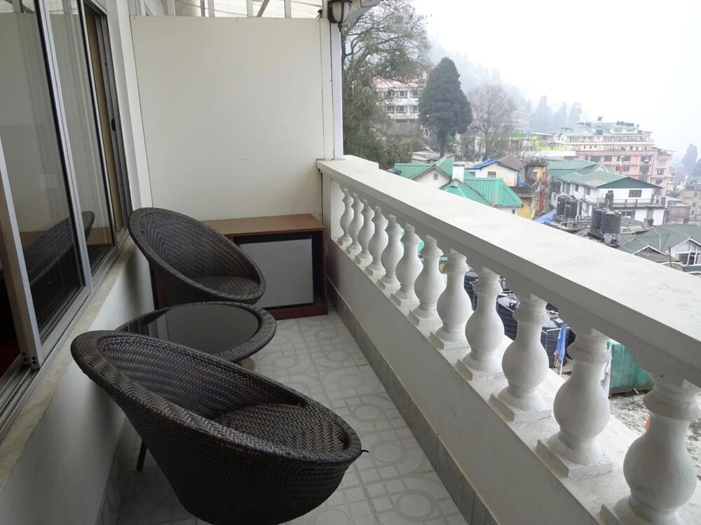 Balcony & Terrace