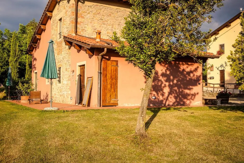 1 Bedroom Double Basement Apartment (full double bed)