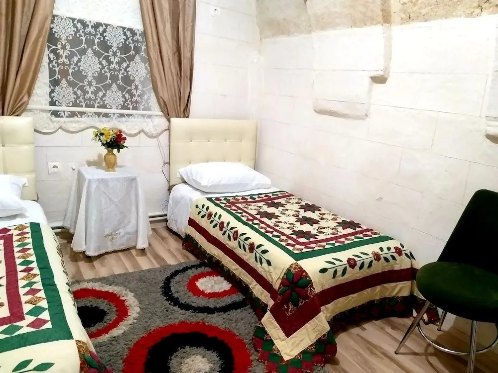 Vaveyla Cave Hotel