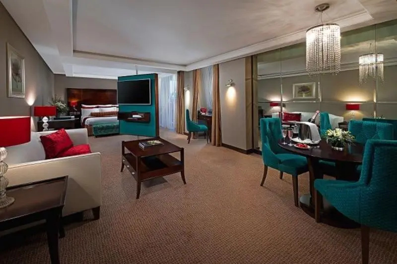 The Savoy Hotel - Chambres