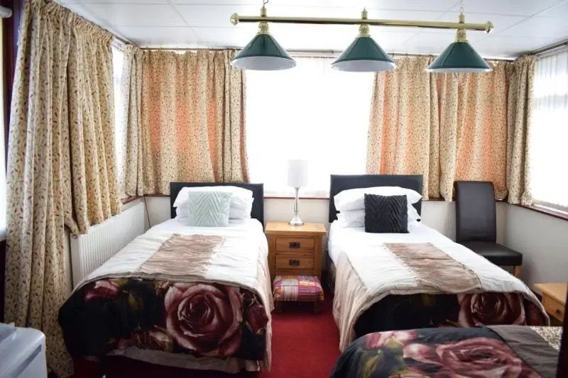 Clifton Bridge Guesthouse - Chambres
