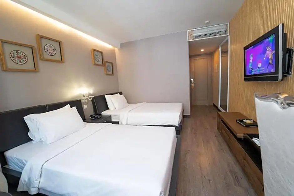 The White Hotel 8A Thai Van Lung - Chambres