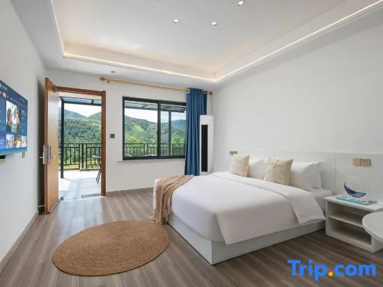 Economy Double room with sunset view (full double bed)