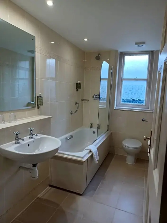 Macdonald New Blossoms Hotel, Chester - Chambres