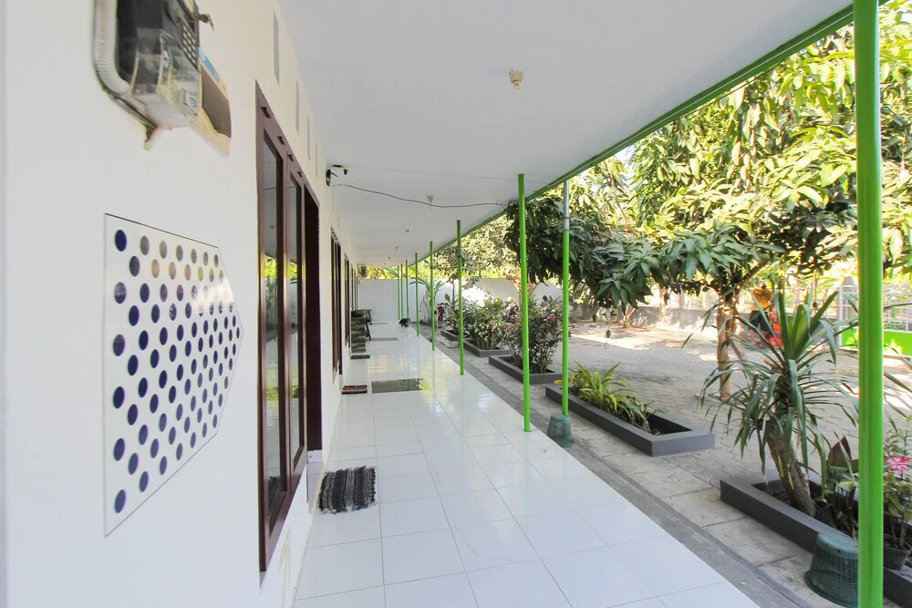 Balcony & Terrace
