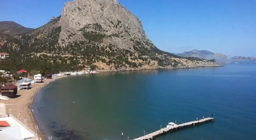 Beach & Waterfront