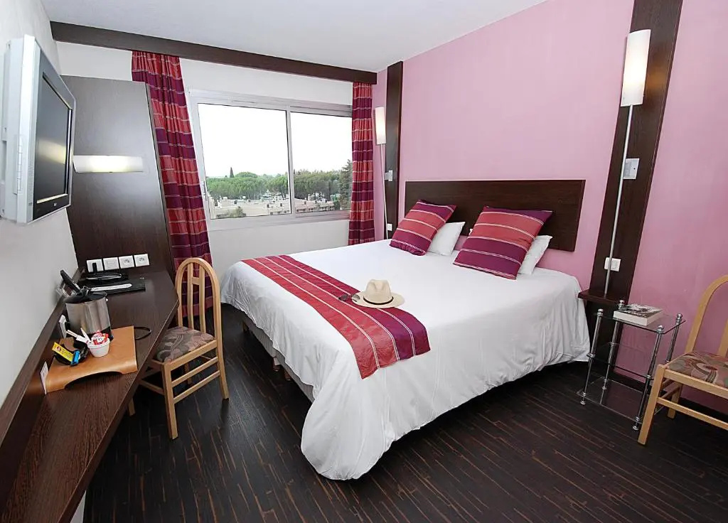 Superior Double room (full double bed)