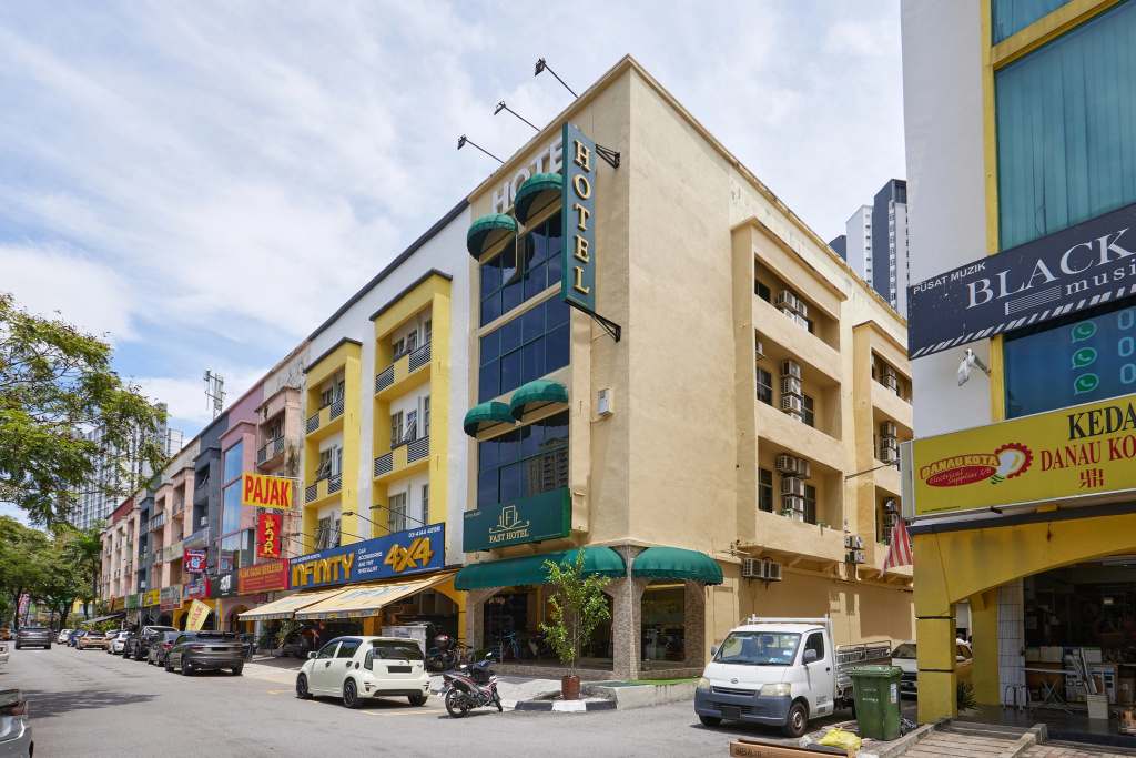 Отель Fast Hotel Setapak Near Tunku Abdul Rahman UMT KL в Куала-Лумпуре