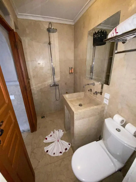 Comfort room