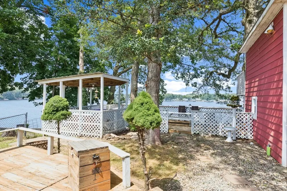 Dave's Last Resort Poolside - Long Stay Discount - Comforting Cabin 2 1 Bedroom Hotel Room