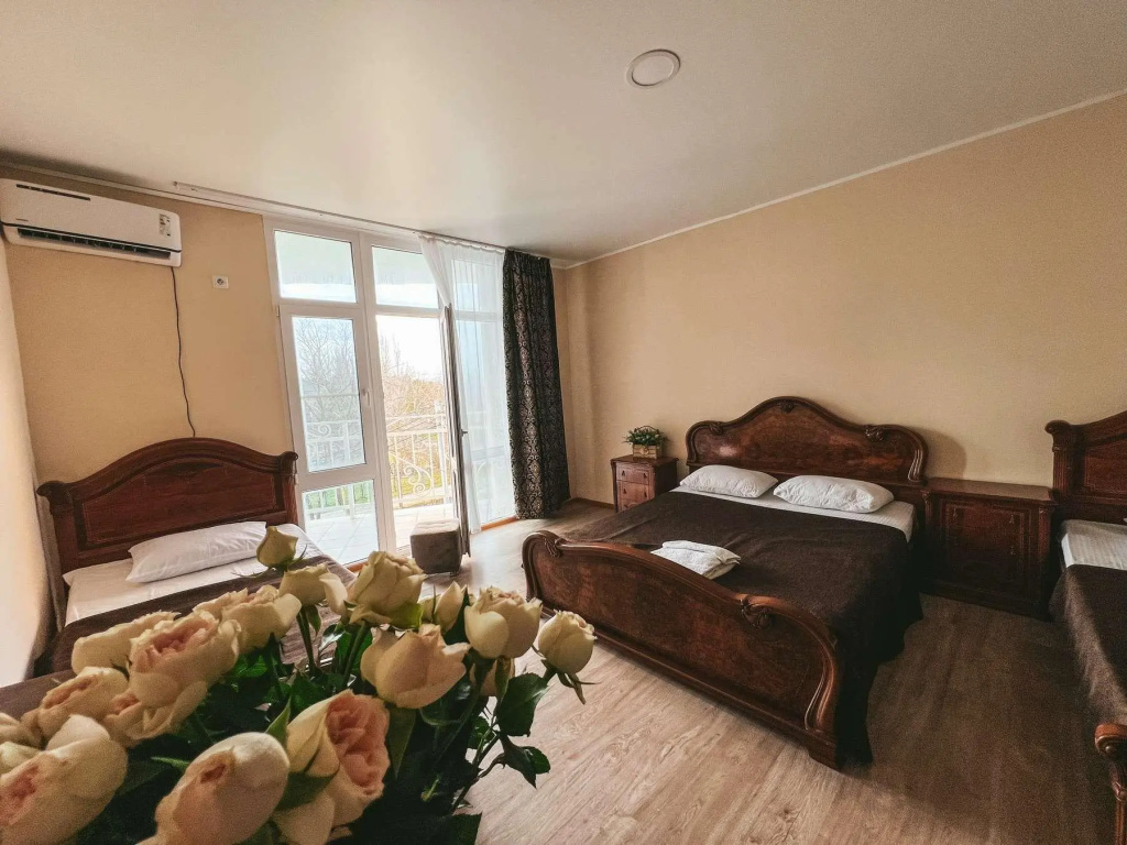 Comfort Quadruple room with balcony