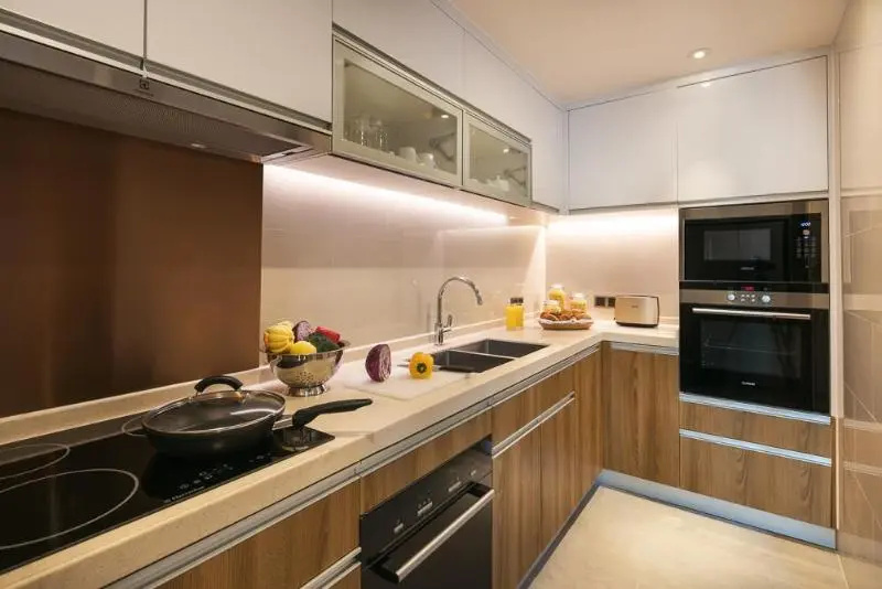 3 Bedrooms Apartment