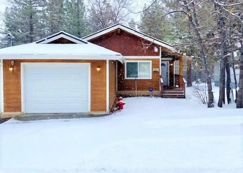 Brown Bear Lodge