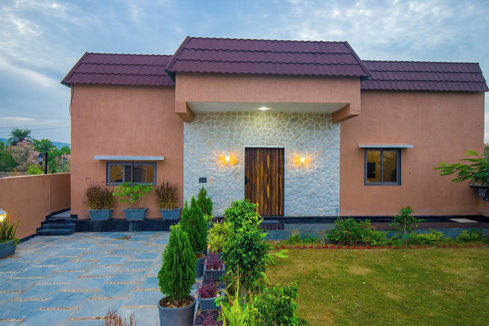 ELIVAAS The Bliss Hushwood 2 BHK Villa