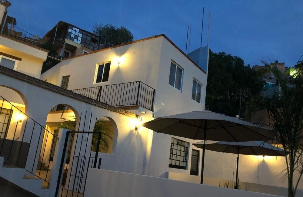 Hotel Jardin Cantador