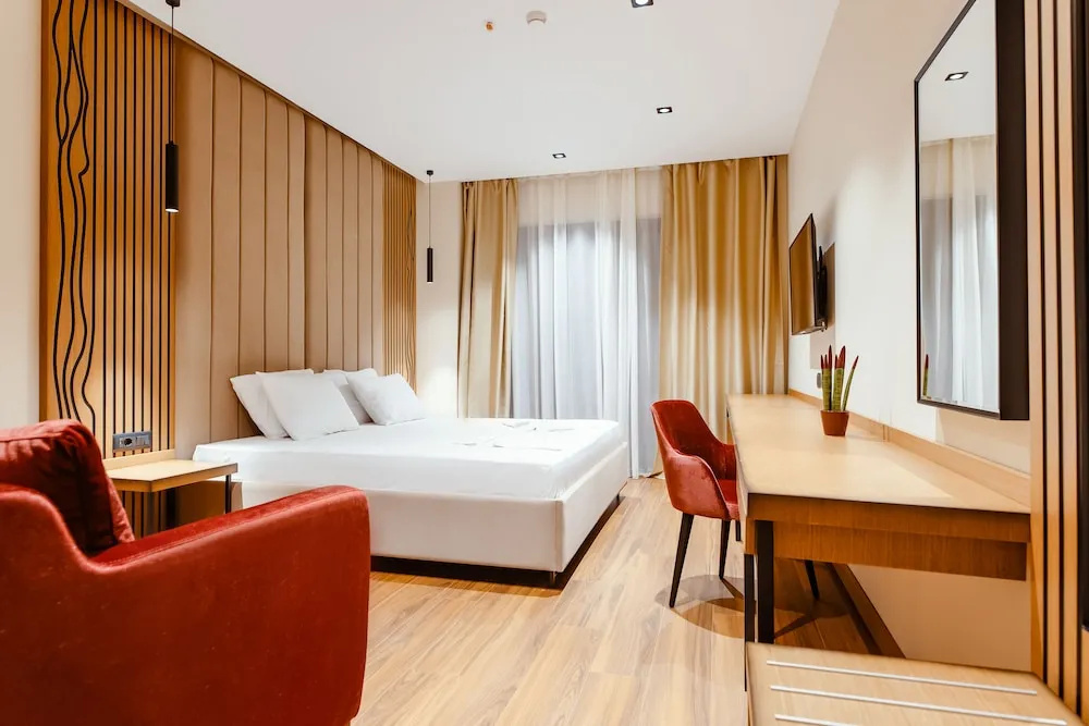 Valza Boutique Hotel — 2