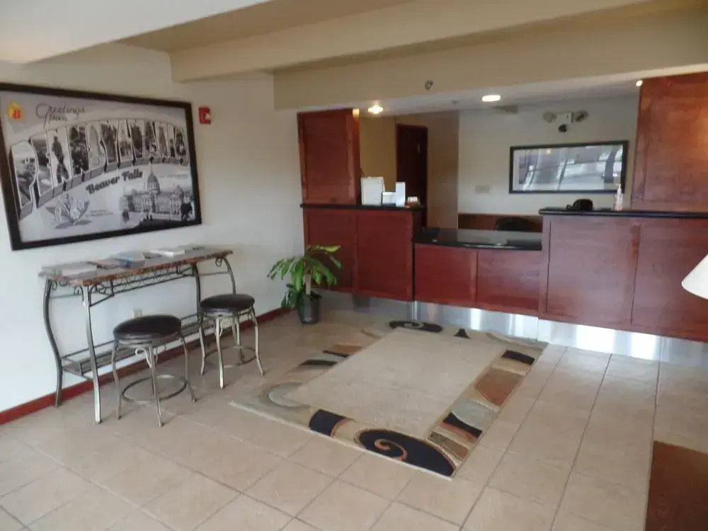 Lobby & Reception