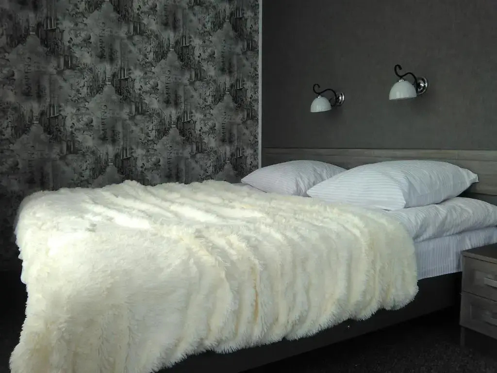 Superior Double Suite (full double bed)