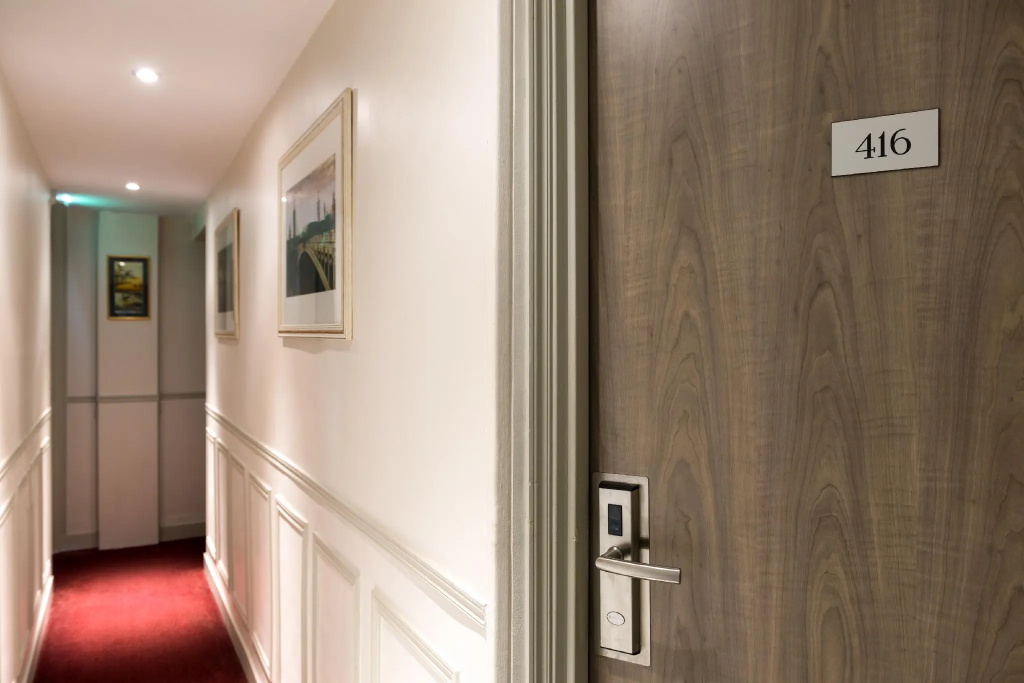 Hotel photo 12