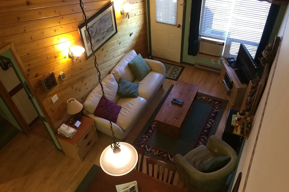 1 Bedroom Apartment with balcony