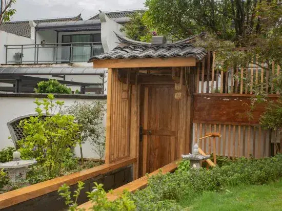 Tengchong Clouds&Spring Boutique