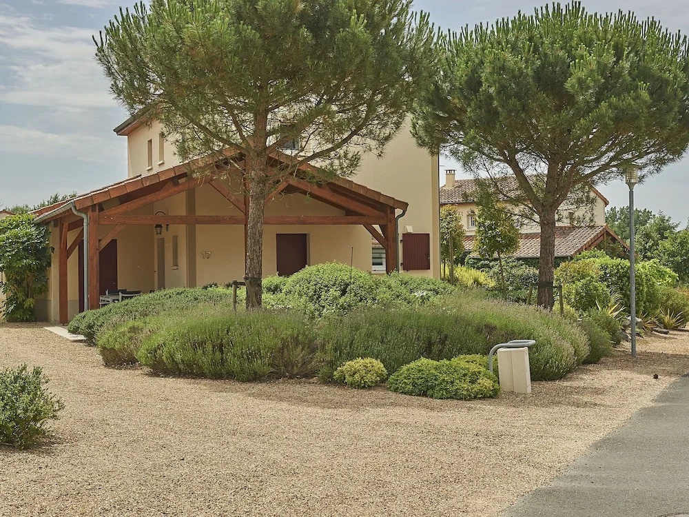 Luxury Villa in France With Pool and Garden
