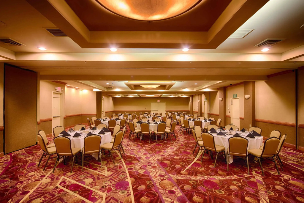 Red Lion Hotel & Conference Center - Seattle/Renton - фото 17