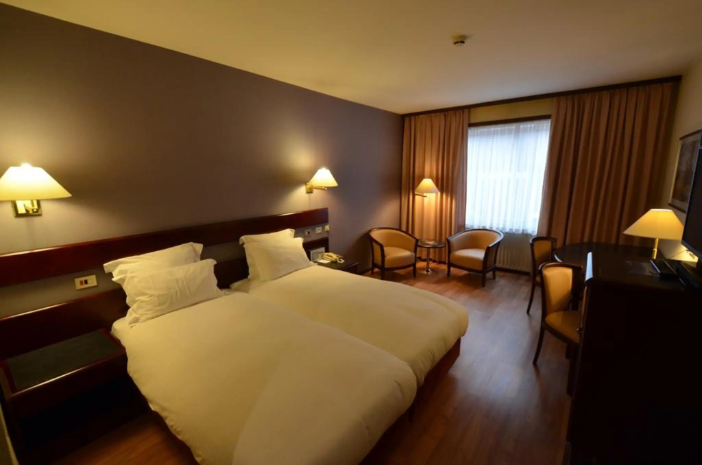 Отель Bedford Hotel & Congress Centre в Брюссели
