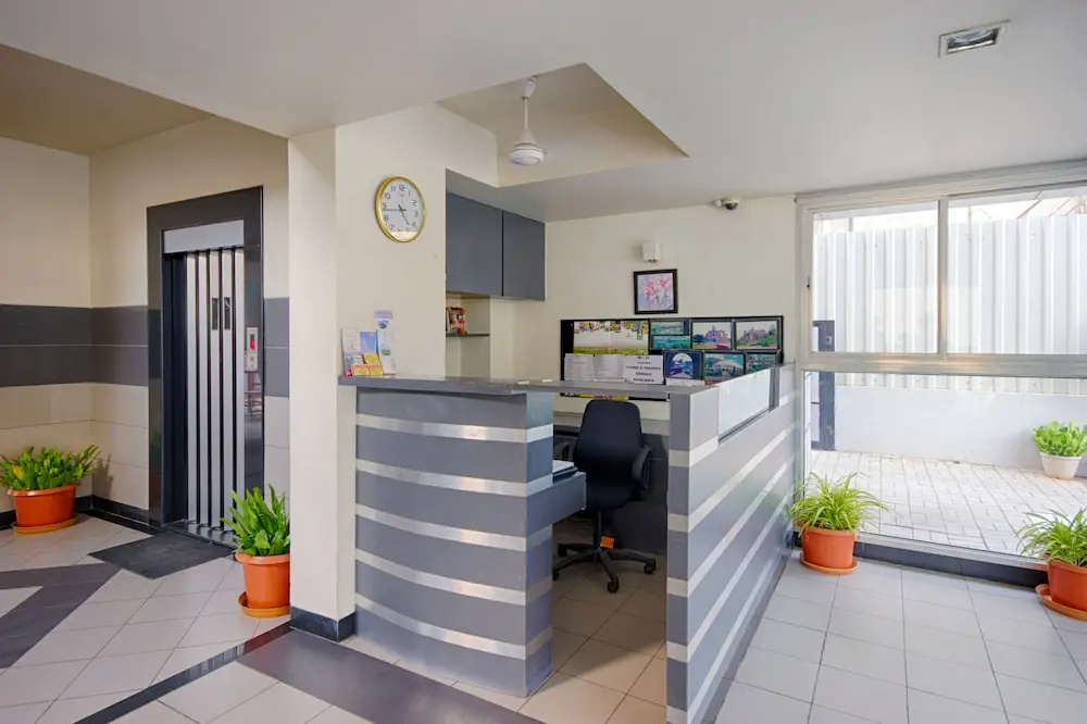 Lobby & Reception