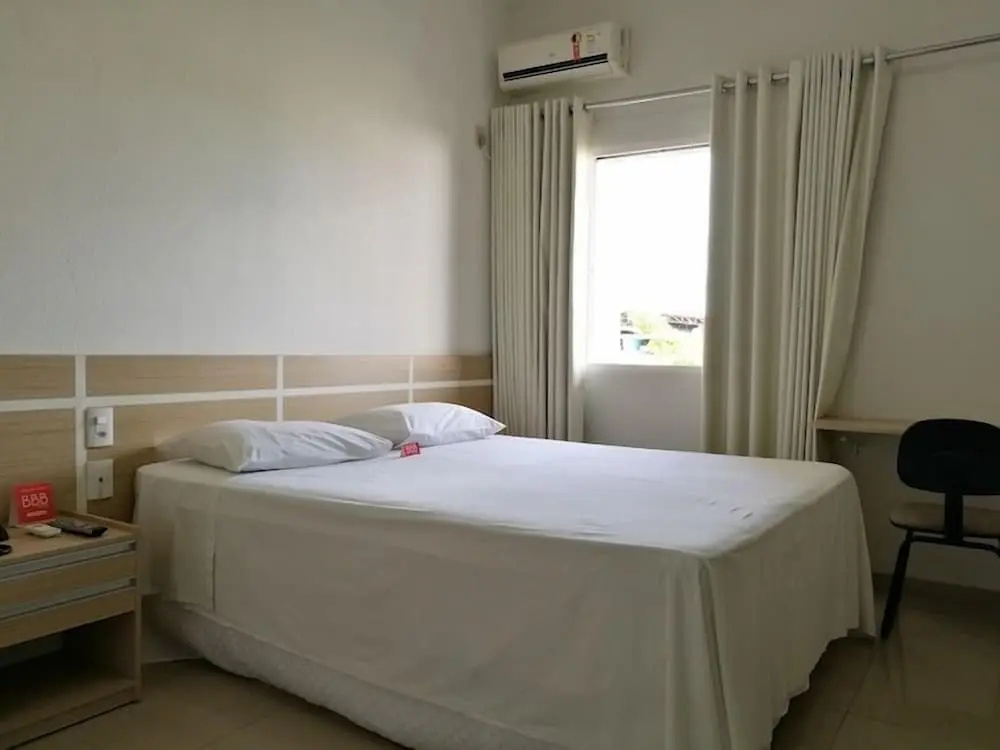 Deluxe Double room with city view (full double bed)