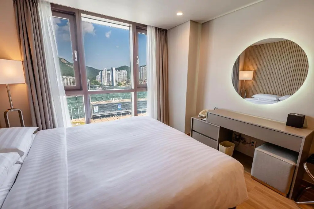 Premier Double room (full double bed)