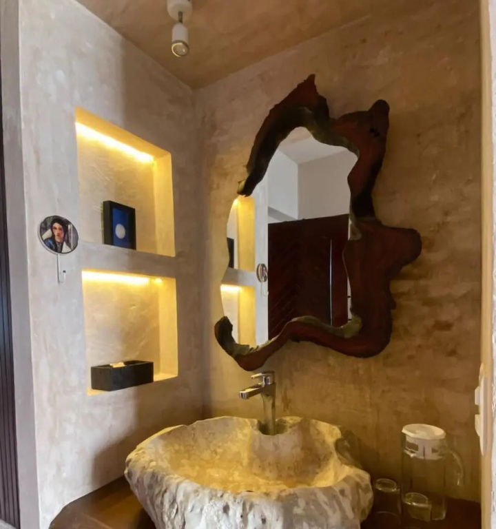 Economy room