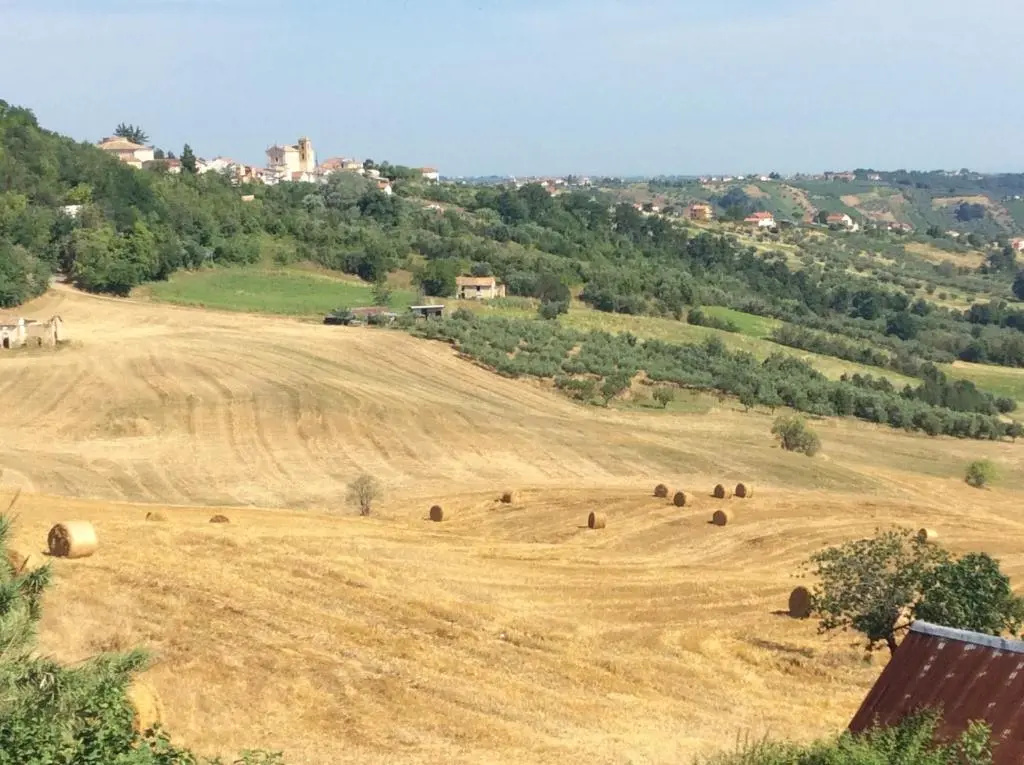 2 bedrooms house with city view and balcony at Castel Frentano