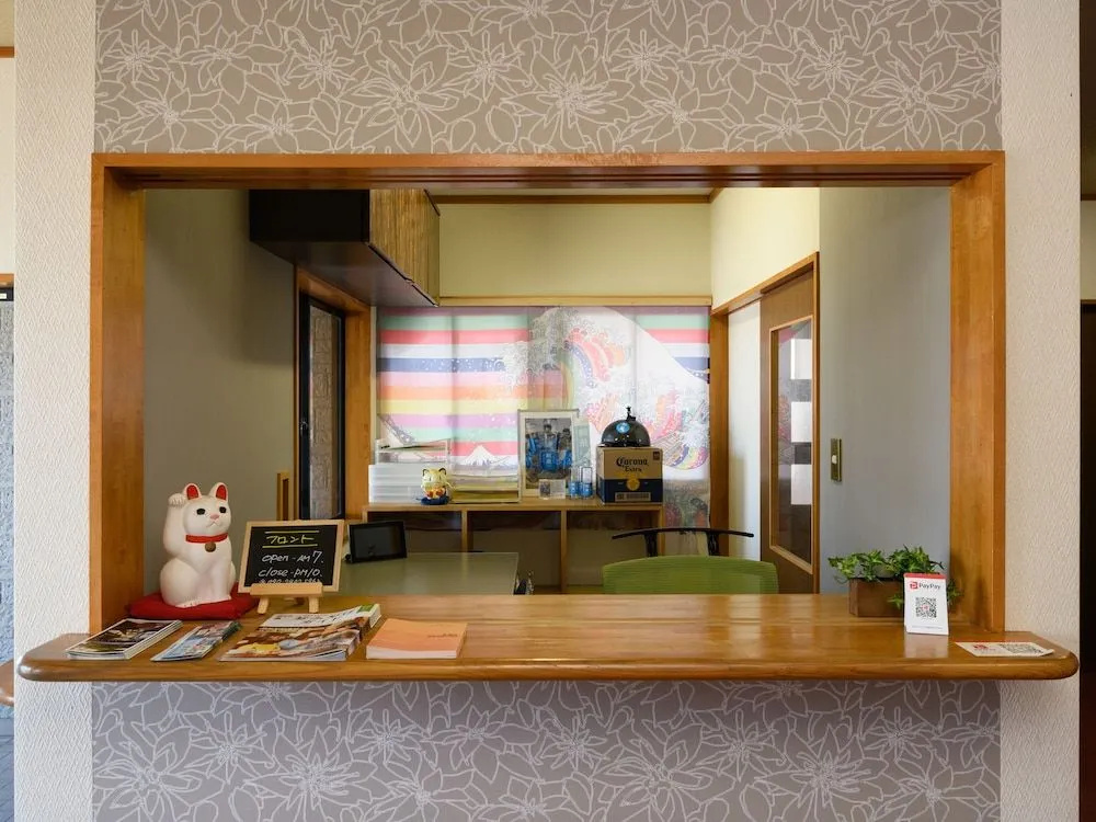 Lobby & Reception