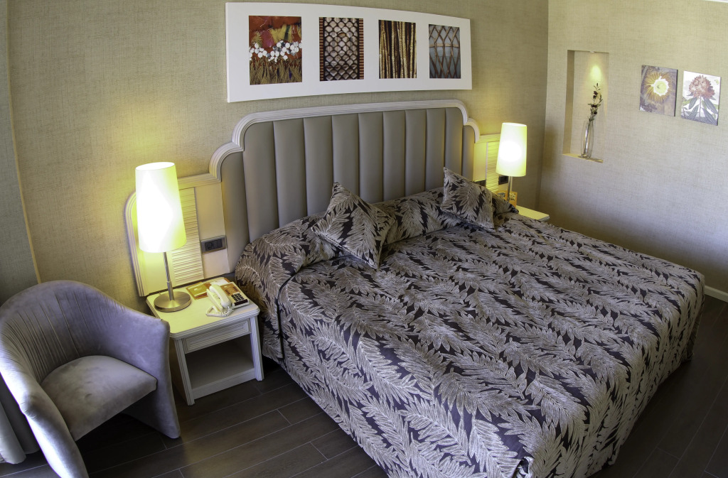 Elegance Hotels International — фото 3