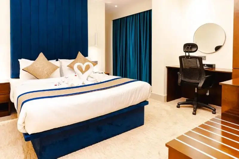 Superior Double room with balcony (full double bed)