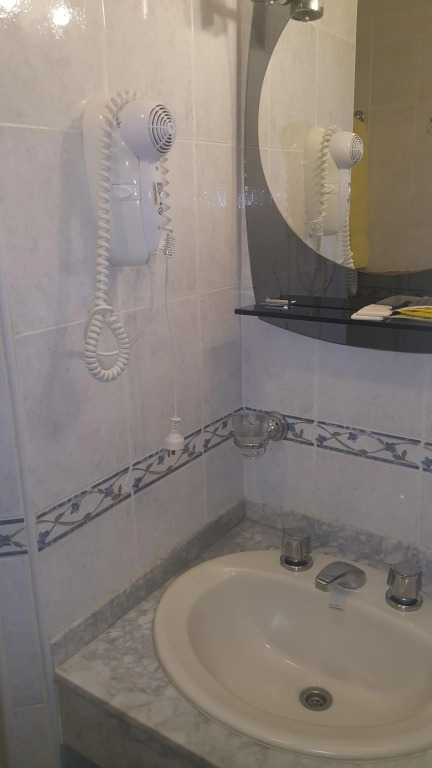 Hotel Avenida by null