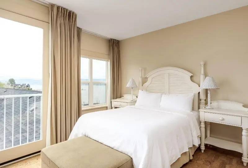 Deluxe Sextuple room