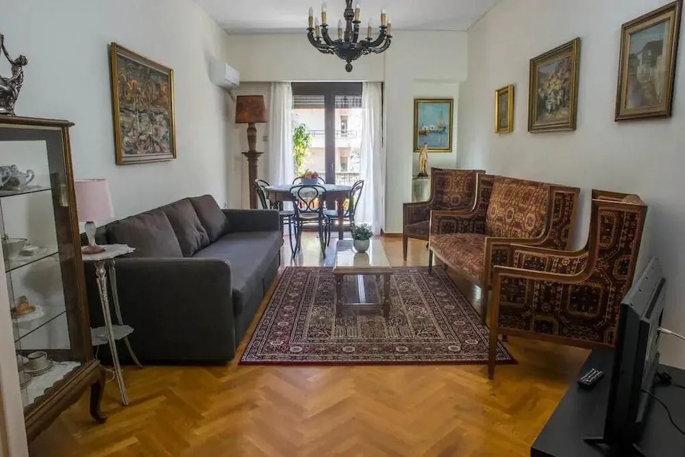 Classy and Chic 2 bedroom apartment
