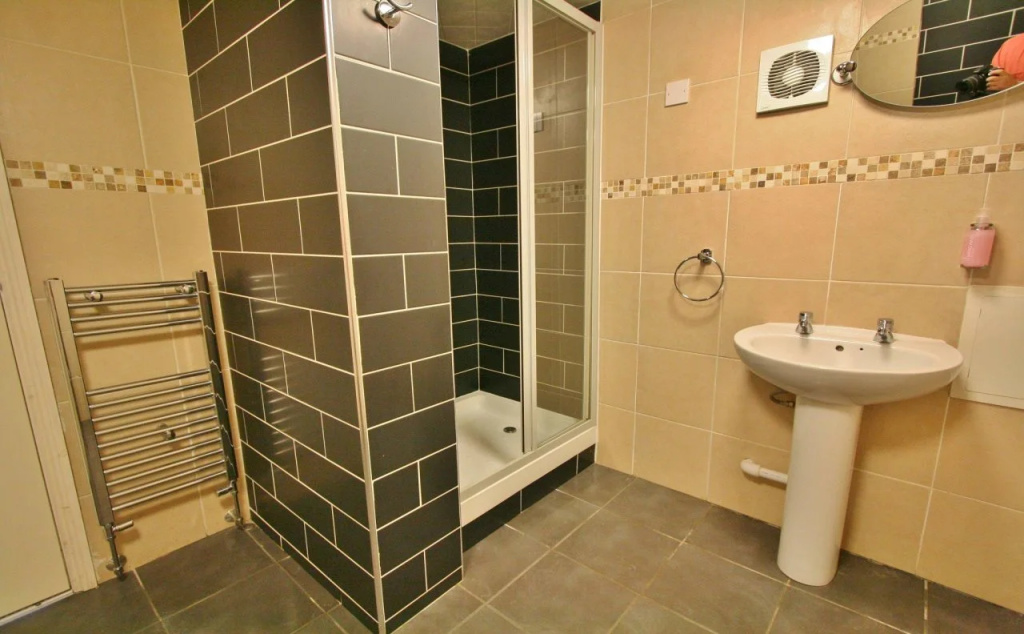 Central Hotel Cheltenham by Roomsbooked - Général