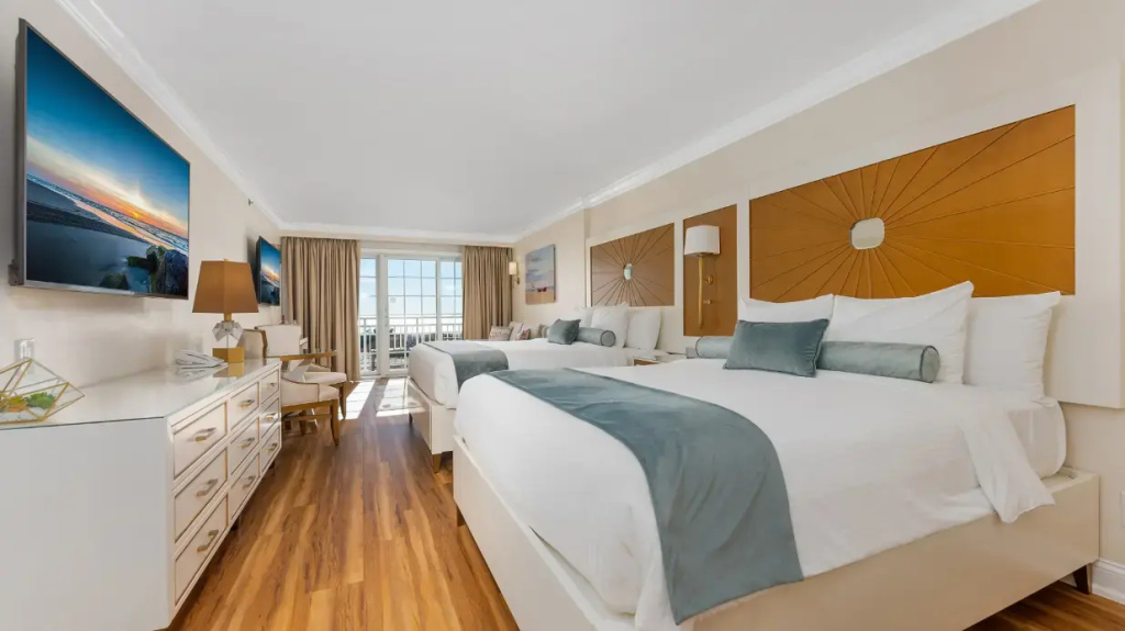 Premium Quadruple room with ocean view