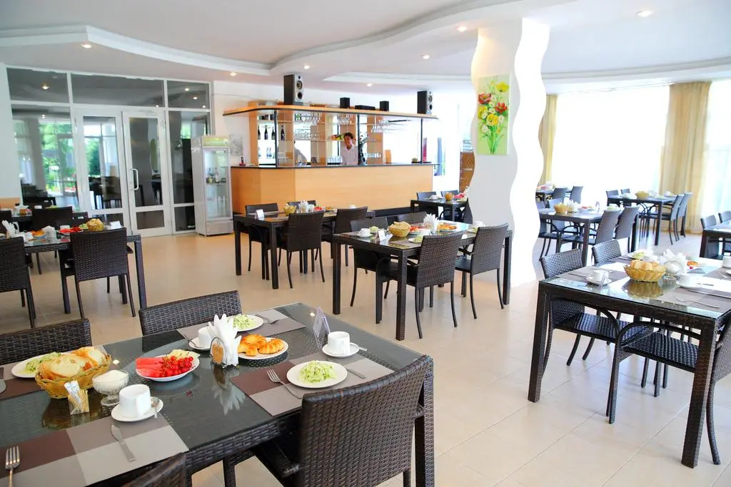 Royal Beach - Général