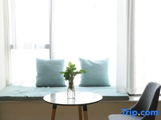 Roman Time Art Apartment Hotel