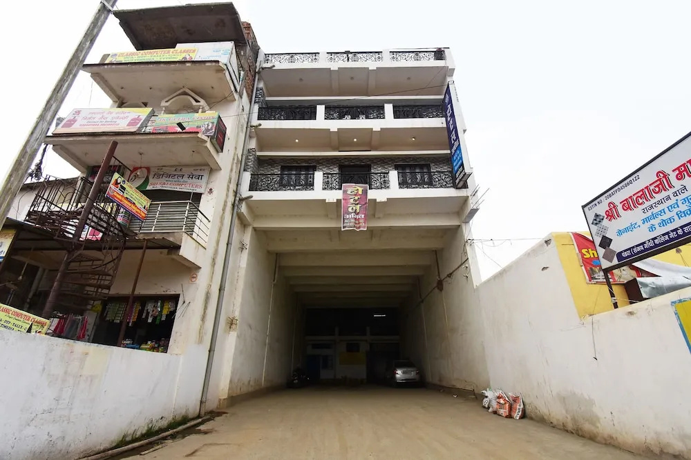 Hotel Amit by OYO Rooms