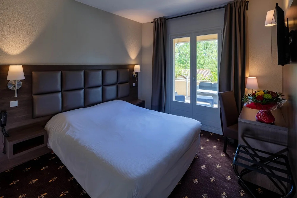 Logis Hotel Noemys Morgon - Chambres